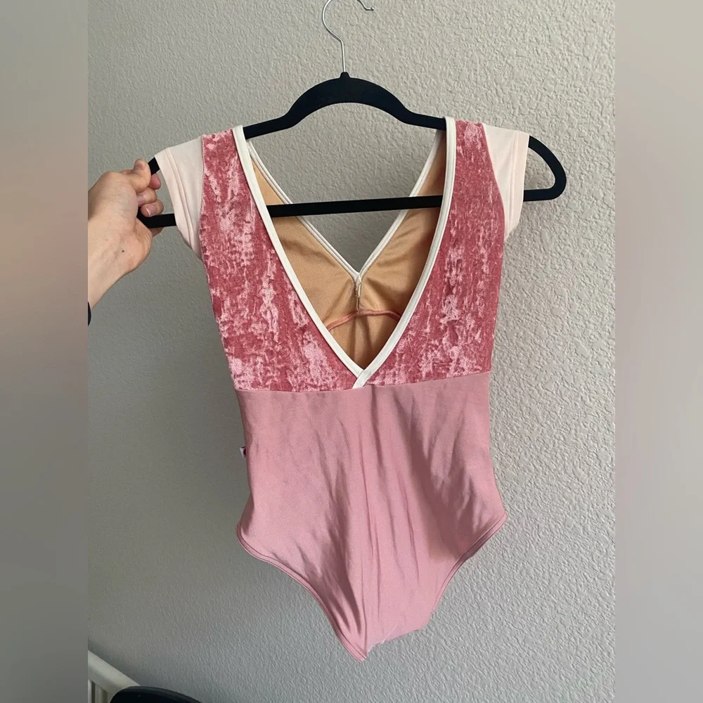 SOLD: Yumiko Contrast Alicia | Crushed Velvet - Romance | Medium - Picture 3 of 10